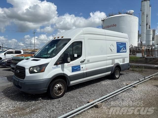 Ford Transit Umpikorikuorma-autot