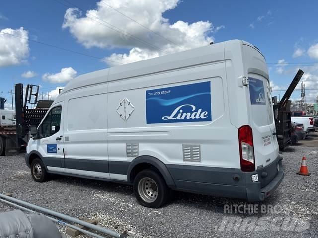 Ford Transit Umpikorikuorma-autot