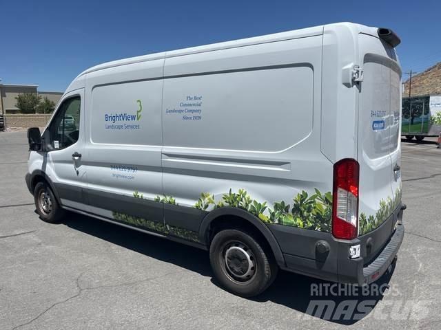 Ford Transit Pakettiautot