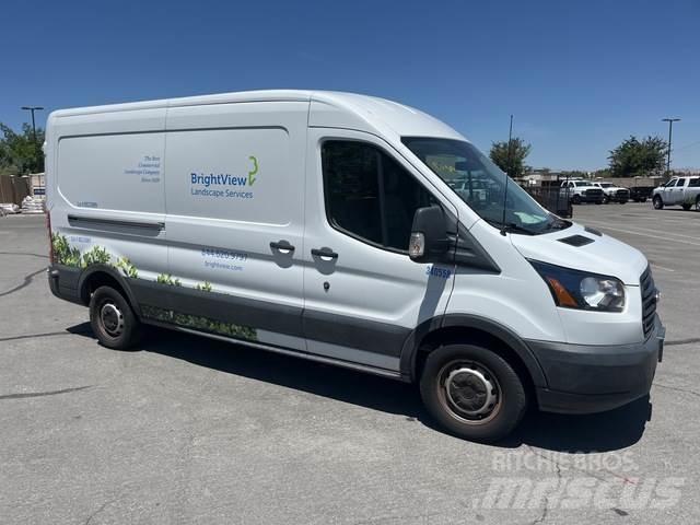 Ford Transit Pakettiautot