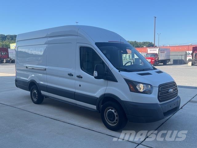 Ford Transit Umpikorikuorma-autot