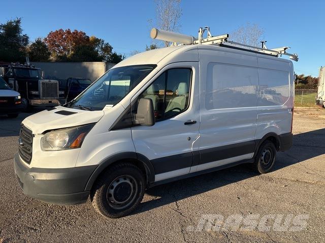 Ford Transit Pakettiautot