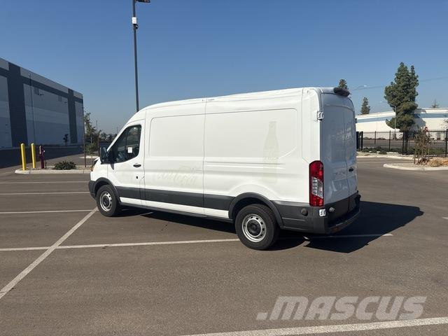 Ford Transit Pakettiautot