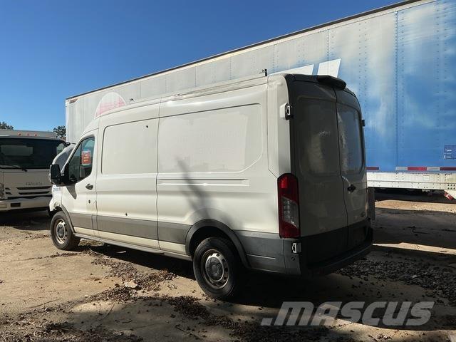Ford Transit Pakettiautot