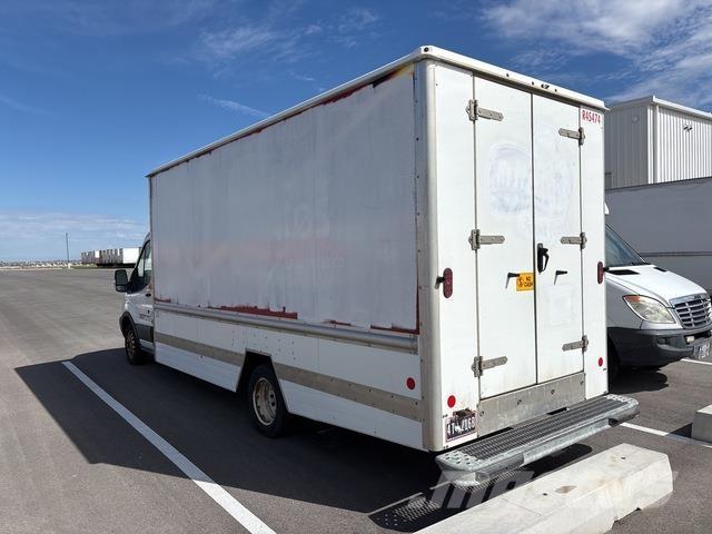 Ford Transit Pakettiautot