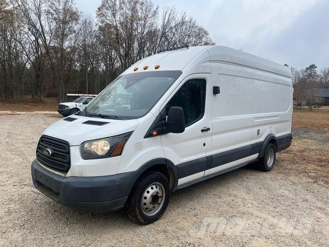Ford Transit Pakettiautot
