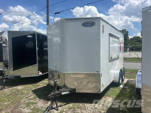 Forest River  Umpikoriperävaunut