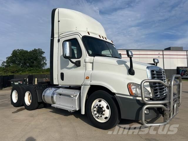 Freightliner  Vetopöytäautot