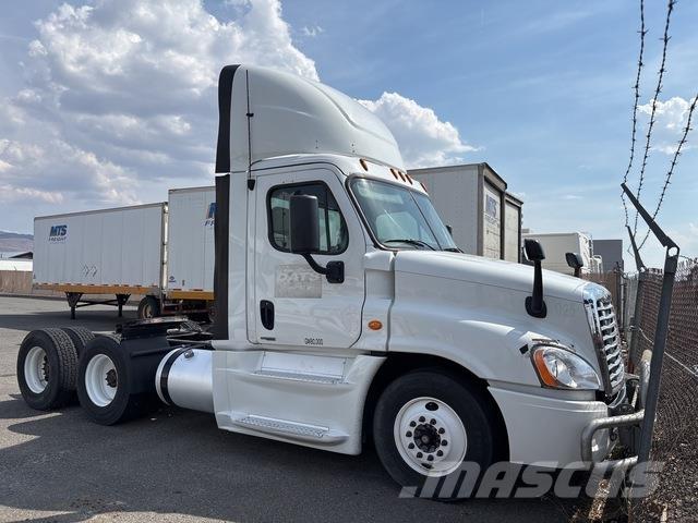 Freightliner  Vetopöytäautot