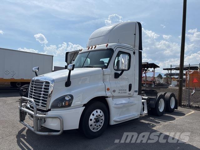 Freightliner  Vetopöytäautot