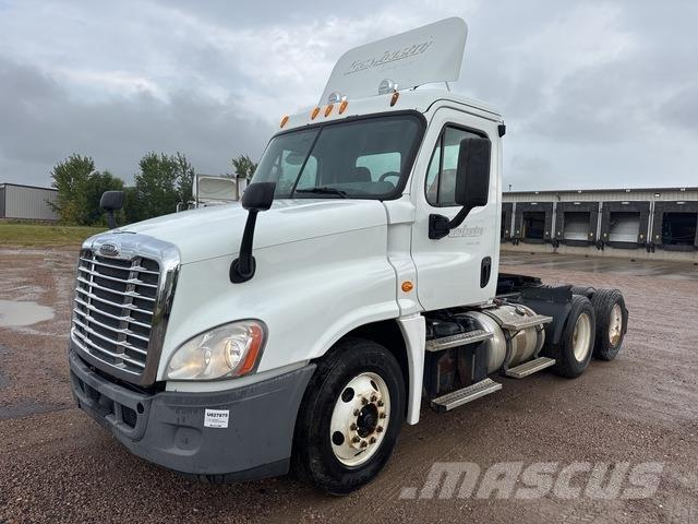 Freightliner  Vetopöytäautot