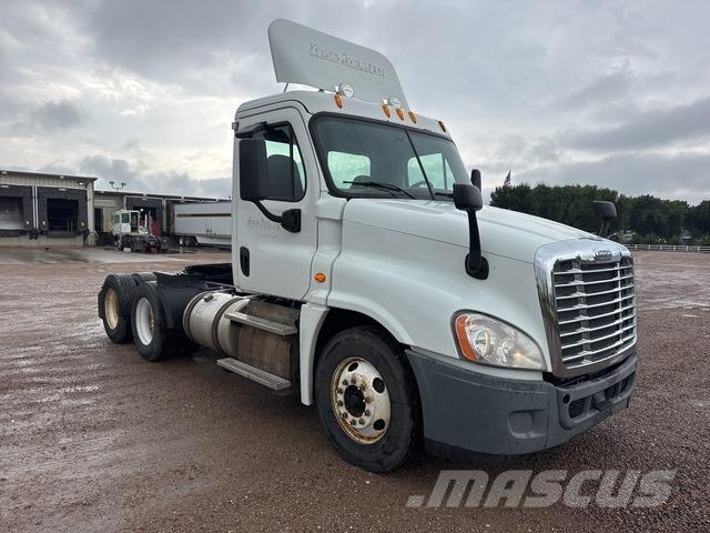 Freightliner  Vetopöytäautot