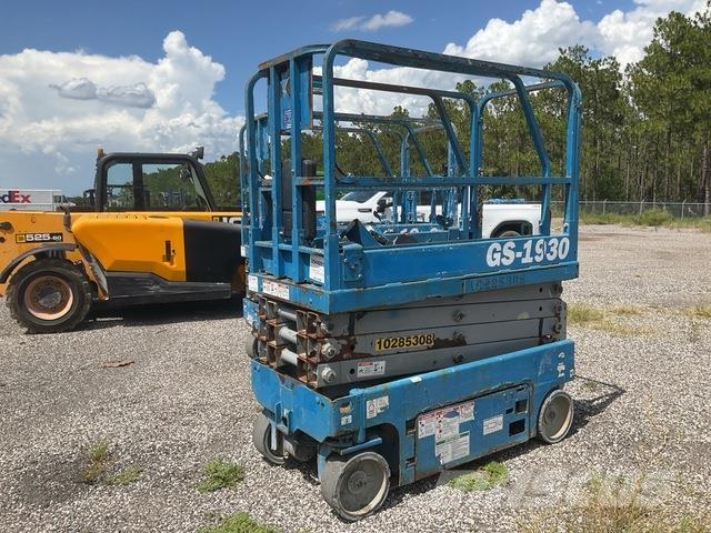 Genie GS-1930 Saksilavat