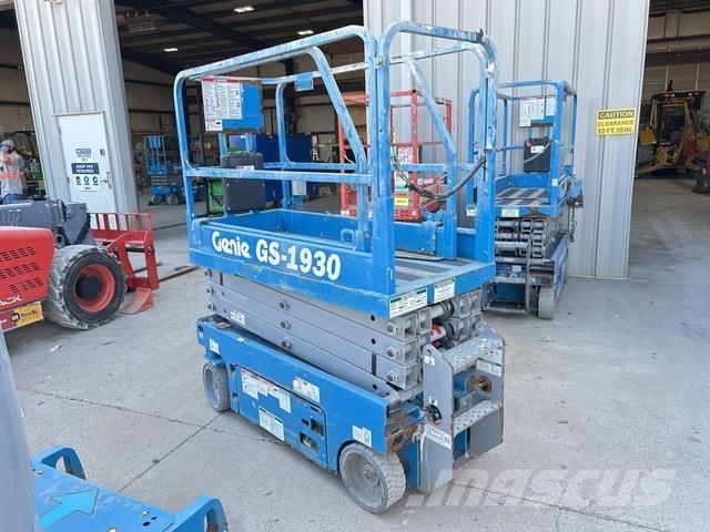 Genie GS-1930 Saksilavat