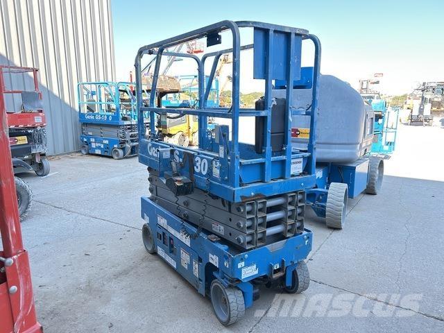 Genie GS-1930 Saksilavat