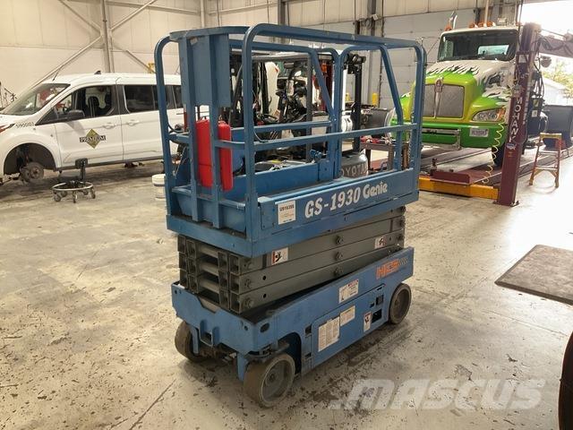 Genie GS-1930 Saksilavat