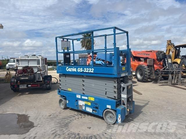 Genie GS-3232 Saksilavat