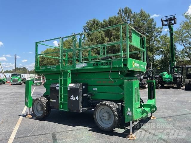 Genie GS-4390 Saksilavat