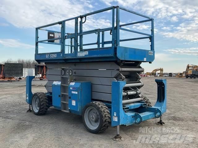 Genie GS-5390 Saksilavat