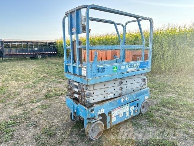 Genie GS1930 Saksilavat