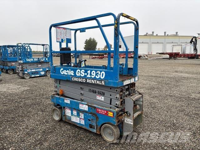 Genie GS1930 Saksilavat