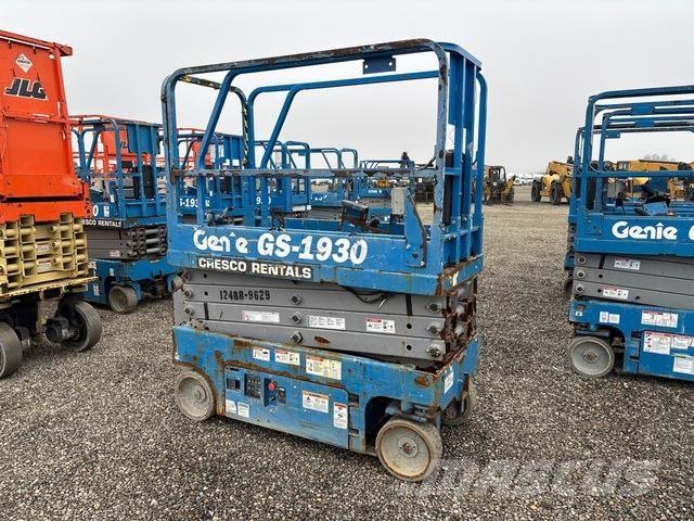 Genie GS1930 Saksilavat