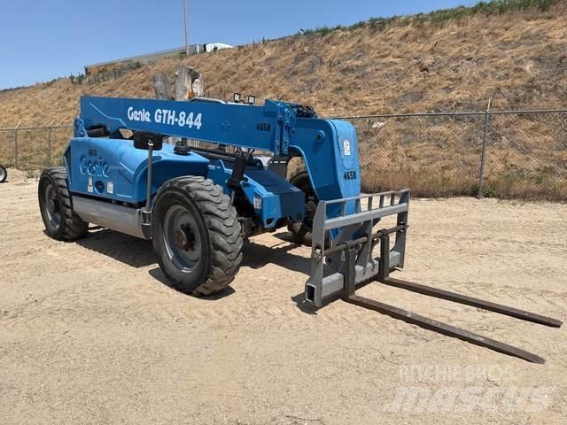 Genie GTH-844 Kurottajat