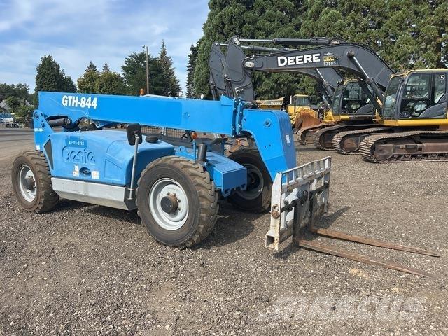 Genie GTH-844 Kurottajat