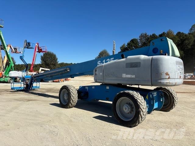 Genie S-125 Teleskooppipuominostimet