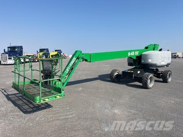 Genie S-45XC Teleskooppipuominostimet
