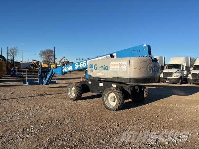 Genie S-65 Teleskooppipuominostimet