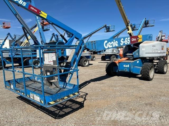 Genie S-65 Teleskooppipuominostimet