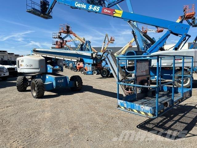 Genie S-65 Teleskooppipuominostimet