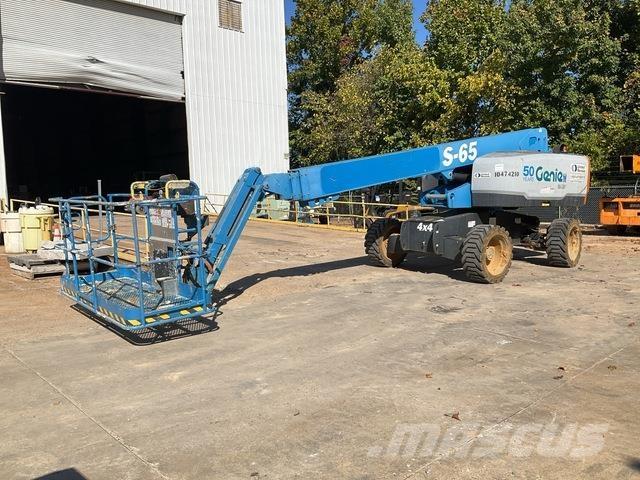 Genie S-65 Teleskooppipuominostimet