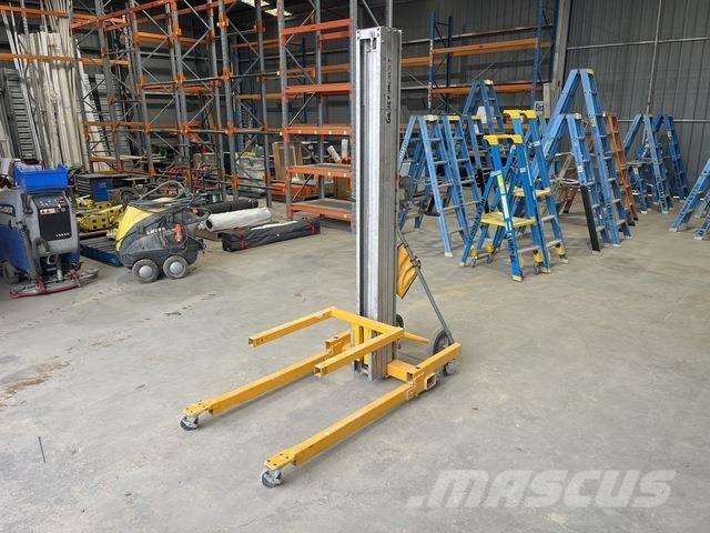 Genie SL-18 Muut koneet