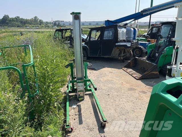 Genie SLC-24 Vinssit, nostolaitteet ja materiaalinostimet