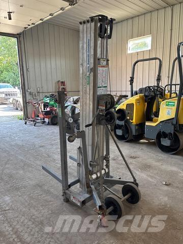 Genie SLC24 Vinssit, nostolaitteet ja materiaalinostimet