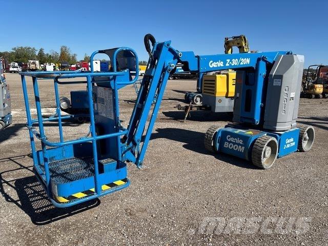 Genie Z-30/20N Kuukulkijat