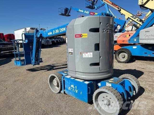 Genie Z-30/20N Kuukulkijat