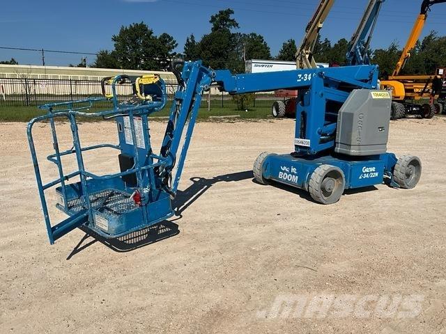 Genie Z-34/22N Kuukulkijat