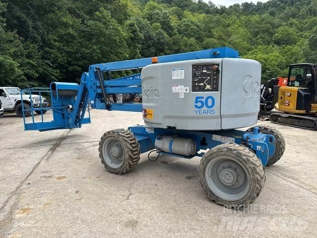 Genie Z-45/25J Kuukulkijat