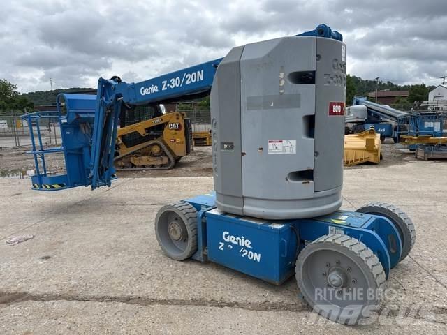 Genie Z30/20N Kuukulkijat