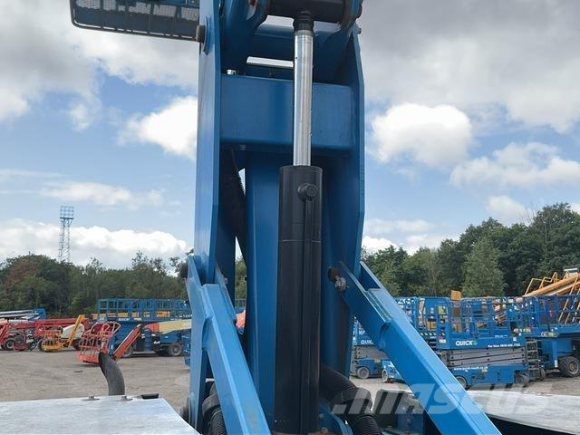 Genie Z34 Kuukulkijat