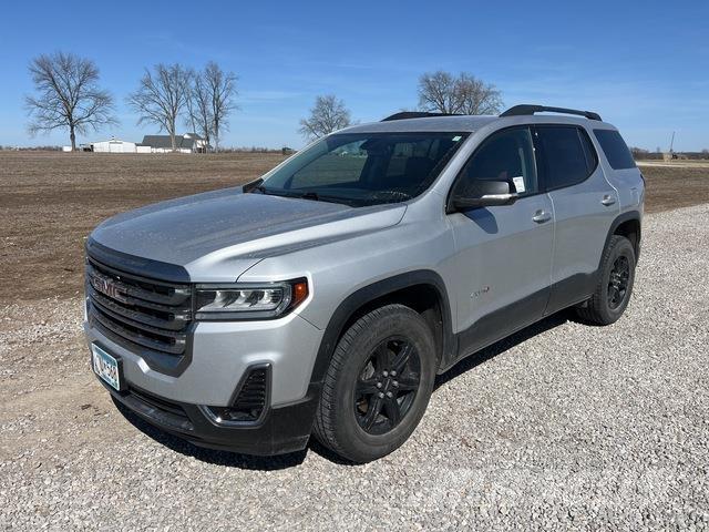 GMC Acadia Henkilöautot