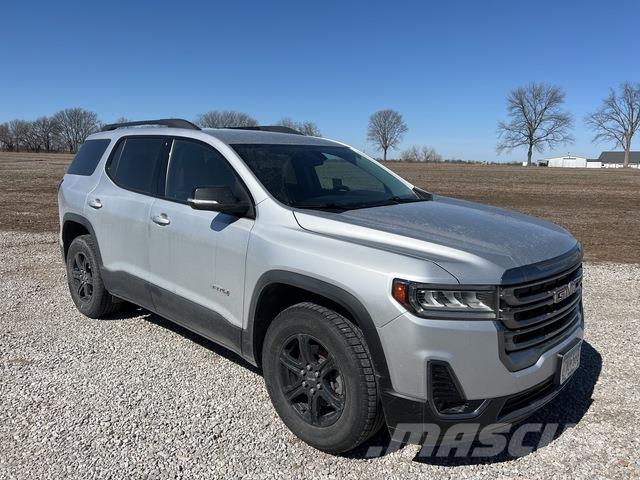 GMC Acadia Henkilöautot