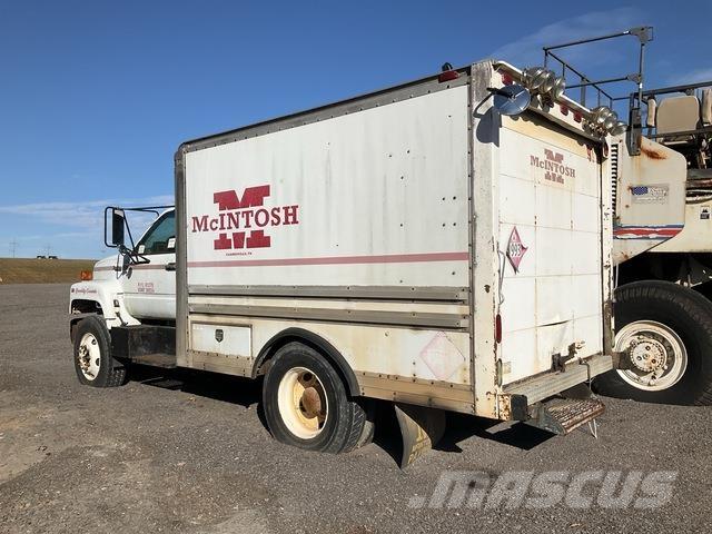 GMC C6500 Säiliöautot