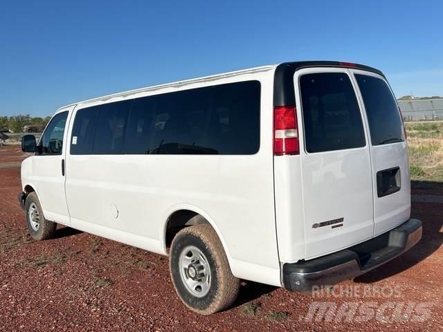 GMC Express Henkilöautot