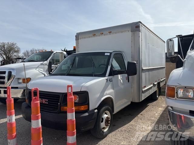 GMC Savana Umpikorikuorma-autot
