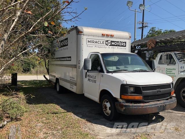 GMC Savana Umpikorikuorma-autot