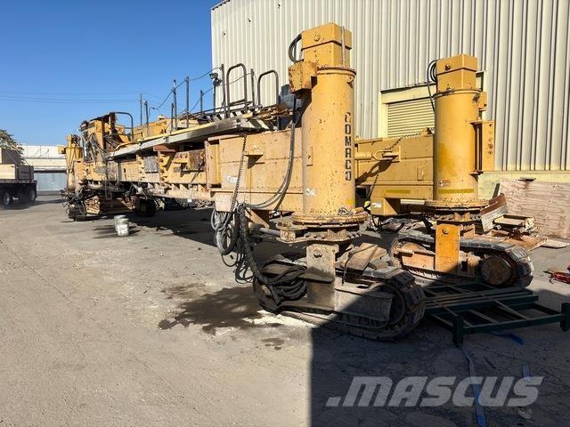 Gomaco GP2600 Betonin levittäjät